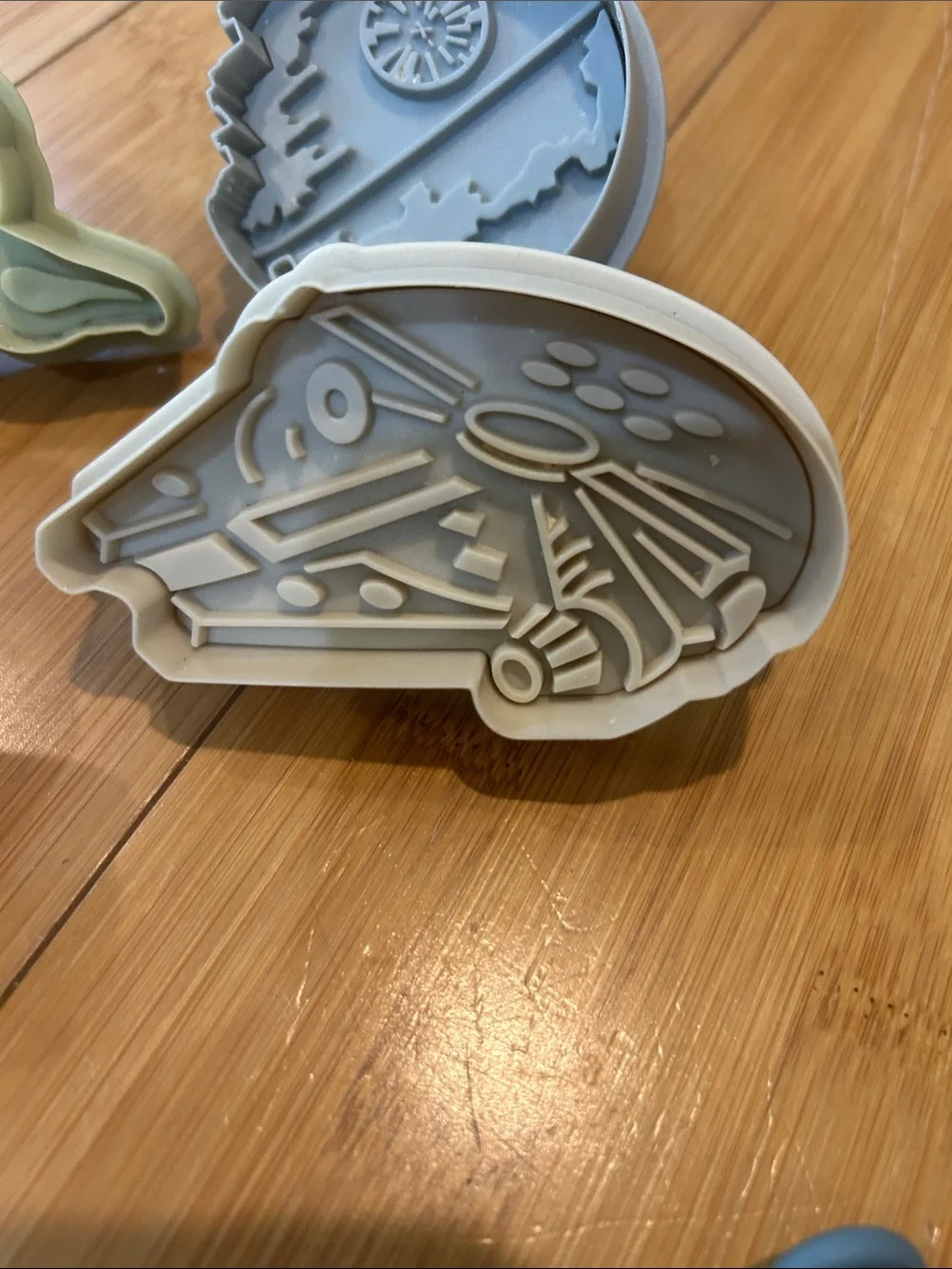 Williams Sonoma Star Wars Cookie Stamp Set - Green, Blue, White, Black Set of 8